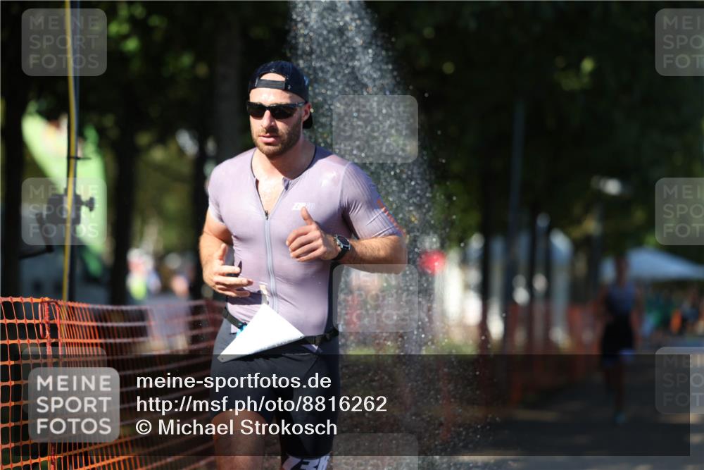 07.09.2025 - 19. Norderstedt Triathlon Michael Strokosch http://msf.ph/oto/8816262 07.09.2025 15:35:35 Laufen 452, 1502 meine-sportfotos.de