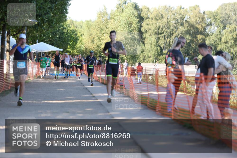 07.09.2025 - 19. Norderstedt Triathlon Michael Strokosch http://msf.ph/oto/8816269 07.09.2025 16:33:06 Laufen 902, 1606 meine-sportfotos.de