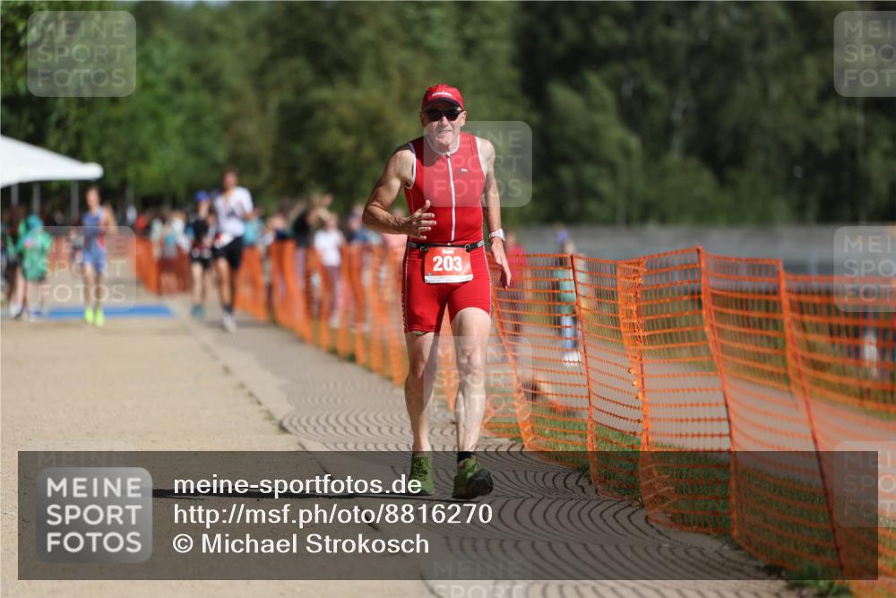 07.09.2025 - 19. Norderstedt Triathlon Michael Strokosch http://msf.ph/oto/8816270 07.09.2025 11:45:49 Laufen 203, 229 meine-sportfotos.de