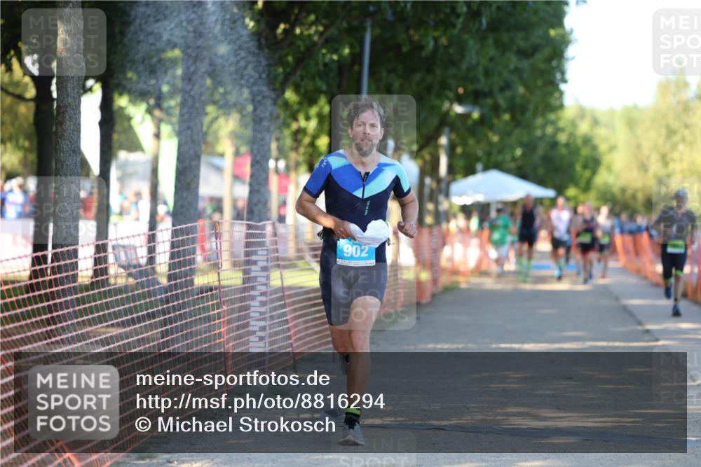 07.09.2025 - 19. Norderstedt Triathlon Michael Strokosch http://msf.ph/oto/8816294 07.09.2025 16:33:08 Laufen 902, 1606, 1609 meine-sportfotos.de