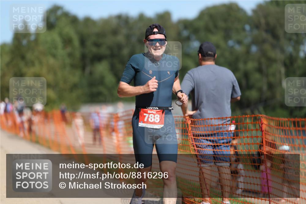 07.09.2025 - 19. Norderstedt Triathlon Michael Strokosch http://msf.ph/oto/8816296 07.09.2025 12:57:10 Laufen 259, 301, 788, 852, 898, 1231 meine-sportfotos.de