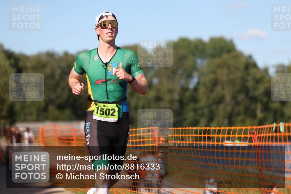 07.09.2025 - 19. Norderstedt Triathlon Michael Strokosch http://msf.ph/oto/8816333 07.09.2025 15:35:42 Laufen 452, 1502 meine-sportfotos.de