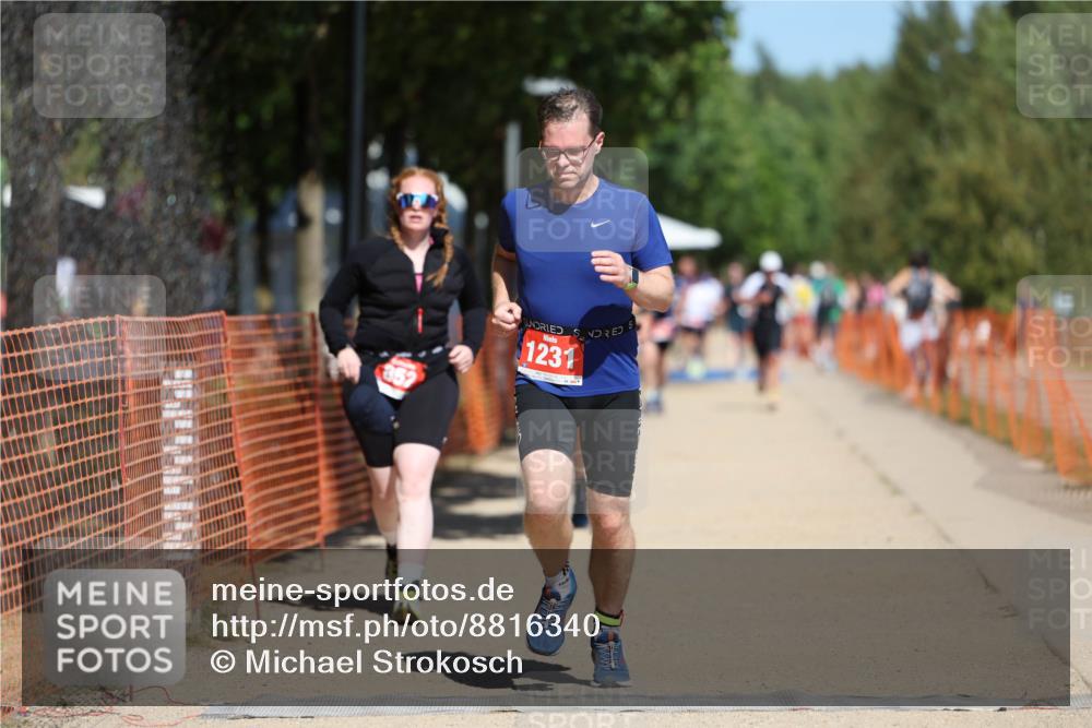 07.09.2025 - 19. Norderstedt Triathlon Michael Strokosch http://msf.ph/oto/8816340 07.09.2025 12:57:13 Laufen 259, 788, 852, 898, 1231 meine-sportfotos.de