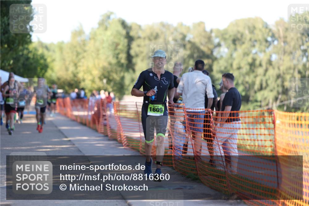 07.09.2025 - 19. Norderstedt Triathlon Michael Strokosch http://msf.ph/oto/8816360 07.09.2025 16:33:14 Laufen 518, 1072, 1609 meine-sportfotos.de