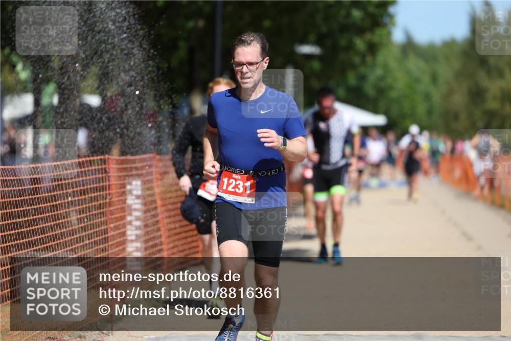 07.09.2025 - 19. Norderstedt Triathlon Michael Strokosch http://msf.ph/oto/8816361 07.09.2025 12:57:13 Laufen 259, 788, 852, 898, 1231 meine-sportfotos.de