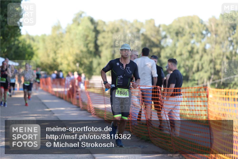 07.09.2025 - 19. Norderstedt Triathlon Michael Strokosch http://msf.ph/oto/8816362 07.09.2025 16:33:14 Laufen 518, 1072, 1609 meine-sportfotos.de