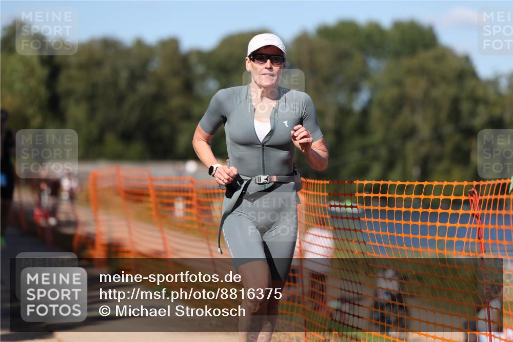 07.09.2025 - 19. Norderstedt Triathlon Michael Strokosch http://msf.ph/oto/8816375 07.09.2025 15:35:55 Laufen 888, 1508 meine-sportfotos.de