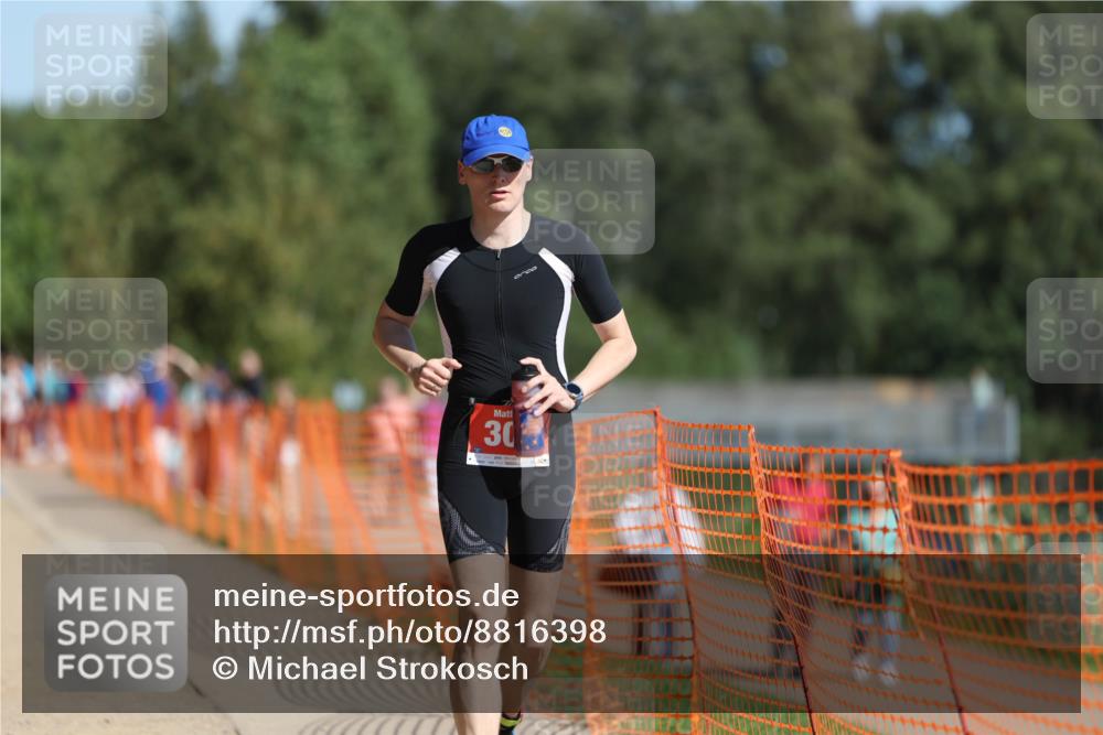 07.09.2025 - 19. Norderstedt Triathlon Michael Strokosch http://msf.ph/oto/8816398 07.09.2025 11:46:08 Laufen 276, 306 meine-sportfotos.de