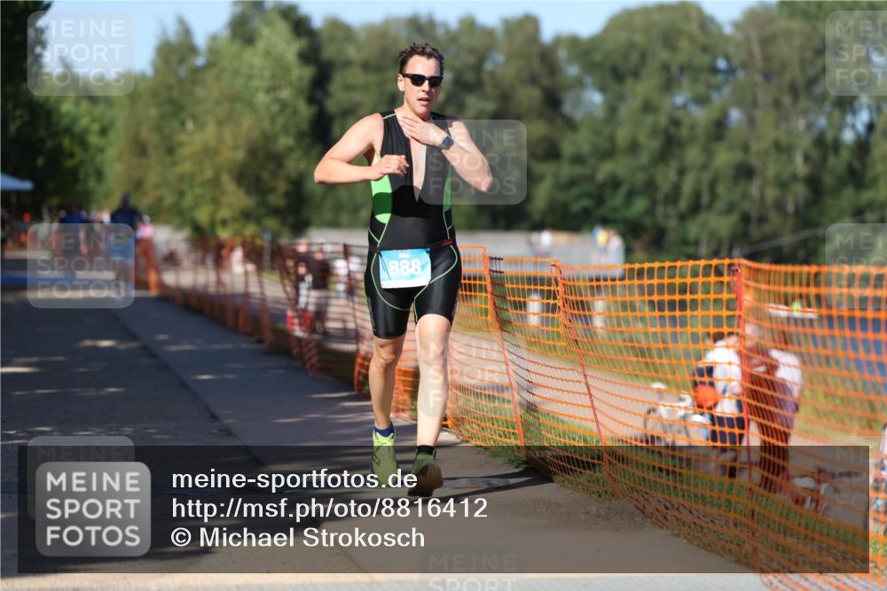 07.09.2025 - 19. Norderstedt Triathlon Michael Strokosch http://msf.ph/oto/8816412 07.09.2025 15:35:58 Laufen 888, 1508 meine-sportfotos.de