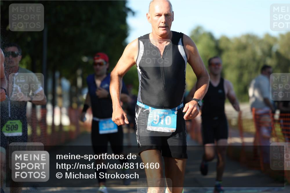07.09.2025 - 19. Norderstedt Triathlon Michael Strokosch http://msf.ph/oto/8816460 07.09.2025 16:33:24 Laufen 380, 488, 509, 518, 893, 910, 956, 1072, 1089 meine-sportfotos.de