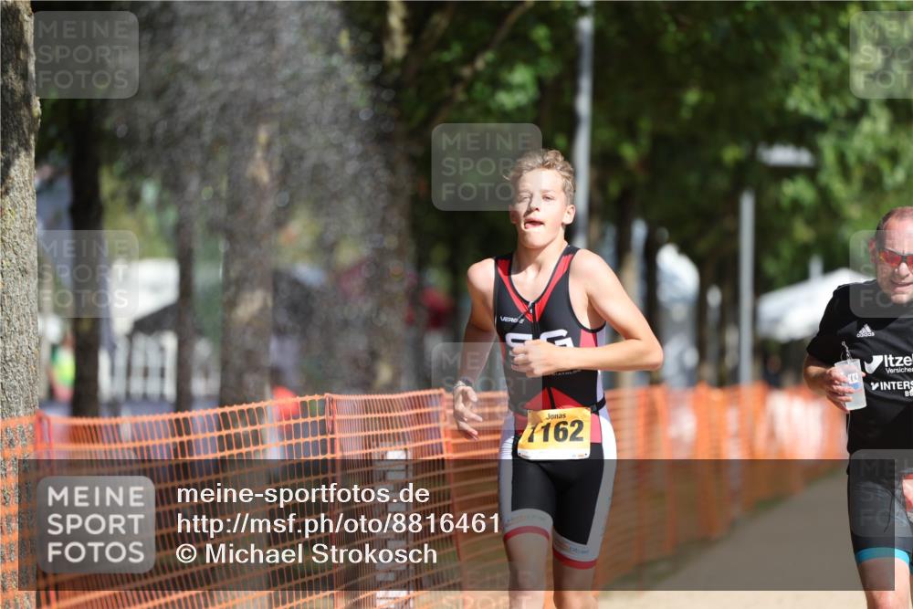 07.09.2025 - 19. Norderstedt Triathlon Michael Strokosch http://msf.ph/oto/8816461 07.09.2025 11:46:21 Laufen 796, 1162 meine-sportfotos.de