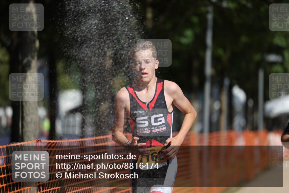 07.09.2025 - 19. Norderstedt Triathlon Michael Strokosch http://msf.ph/oto/8816474 07.09.2025 11:46:22 Laufen 796, 1162 meine-sportfotos.de