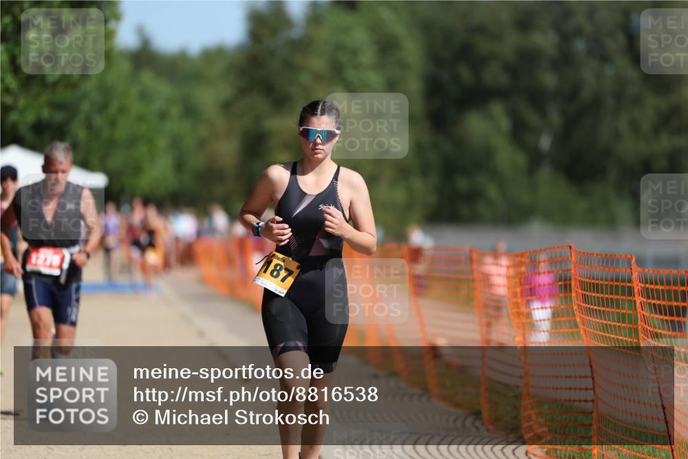 07.09.2025 - 19. Norderstedt Triathlon Michael Strokosch http://msf.ph/oto/8816538 07.09.2025 11:46:36 Laufen 1172, 1187, 1279 meine-sportfotos.de