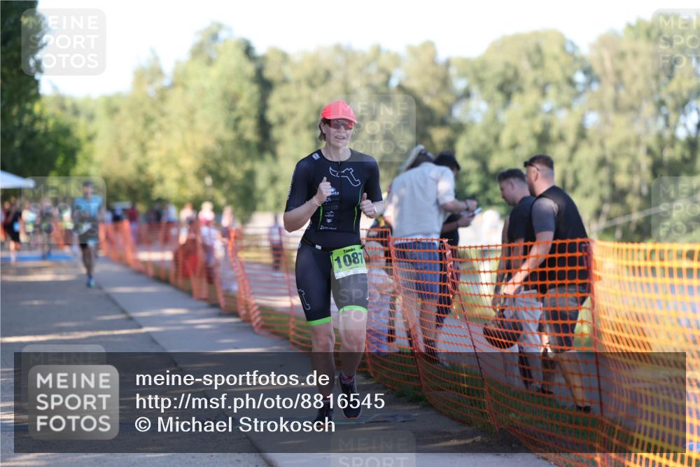 07.09.2025 - 19. Norderstedt Triathlon Michael Strokosch http://msf.ph/oto/8816545 07.09.2025 16:33:37 Laufen 1087, 1088, 1569, 1627 meine-sportfotos.de