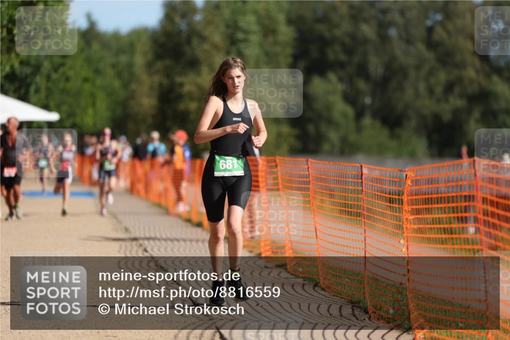 07.09.2025 - 19. Norderstedt Triathlon Michael Strokosch http://msf.ph/oto/8816559 07.09.2025 10:47:41 Laufen 681 meine-sportfotos.de