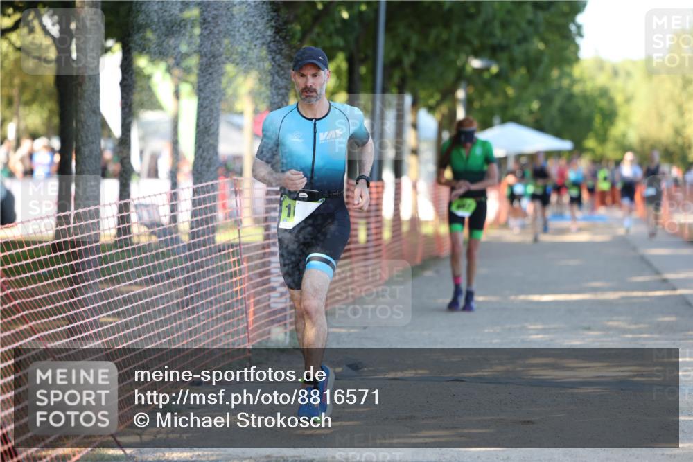 07.09.2025 - 19. Norderstedt Triathlon Michael Strokosch http://msf.ph/oto/8816571 07.09.2025 16:33:45 Laufen 467, 1627 meine-sportfotos.de