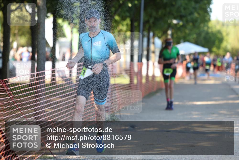 07.09.2025 - 19. Norderstedt Triathlon Michael Strokosch http://msf.ph/oto/8816579 07.09.2025 16:33:45 Laufen 467, 1627 meine-sportfotos.de