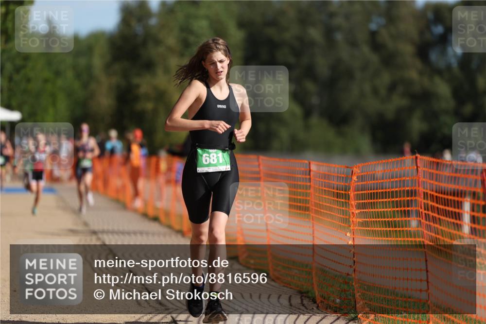 07.09.2025 - 19. Norderstedt Triathlon Michael Strokosch http://msf.ph/oto/8816596 07.09.2025 10:47:42 Laufen 681 meine-sportfotos.de