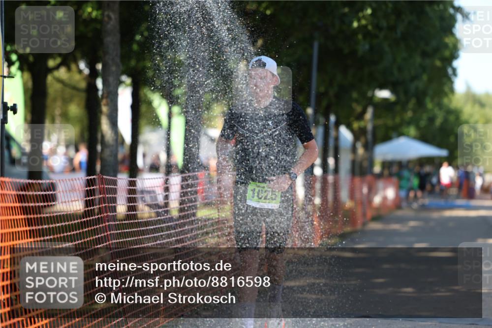 07.09.2025 - 19. Norderstedt Triathlon Michael Strokosch http://msf.ph/oto/8816598 07.09.2025 15:36:28 Laufen 1511 meine-sportfotos.de