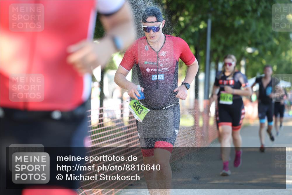 07.09.2025 - 19. Norderstedt Triathlon Michael Strokosch http://msf.ph/oto/8816640 07.09.2025 16:34:09 Laufen 399, 503, 866, 894, 1074, 1552, 1590, 1621 meine-sportfotos.de