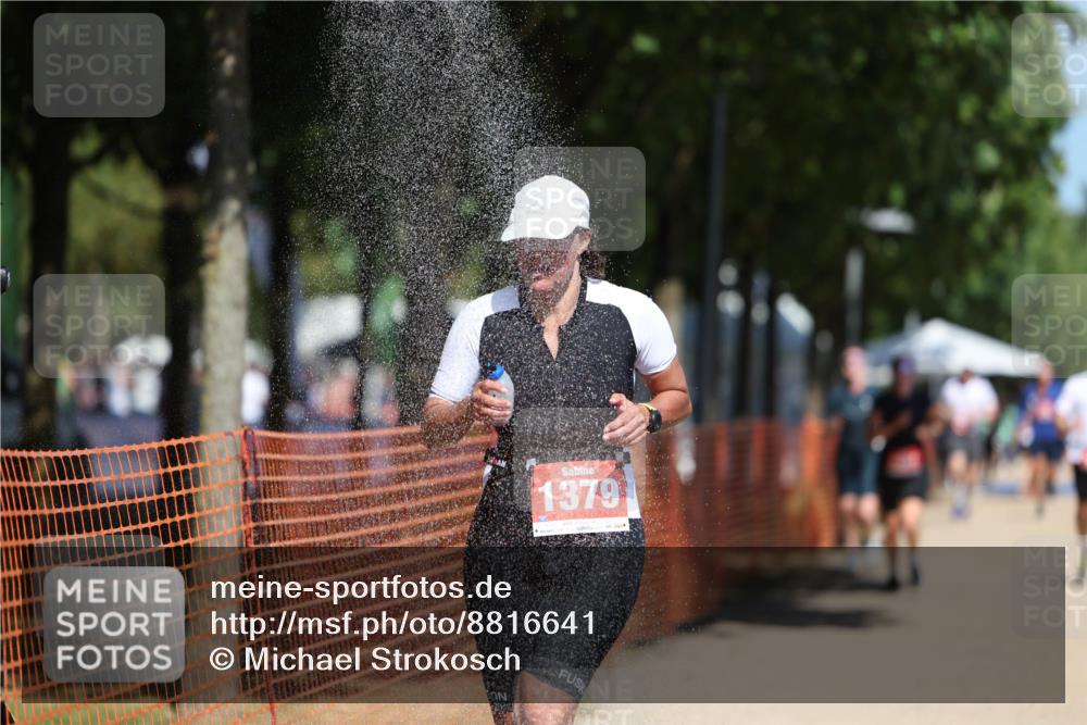 07.09.2025 - 19. Norderstedt Triathlon Michael Strokosch http://msf.ph/oto/8816641 07.09.2025 12:57:27 Laufen 766, 818, 828, 1361, 1379 meine-sportfotos.de