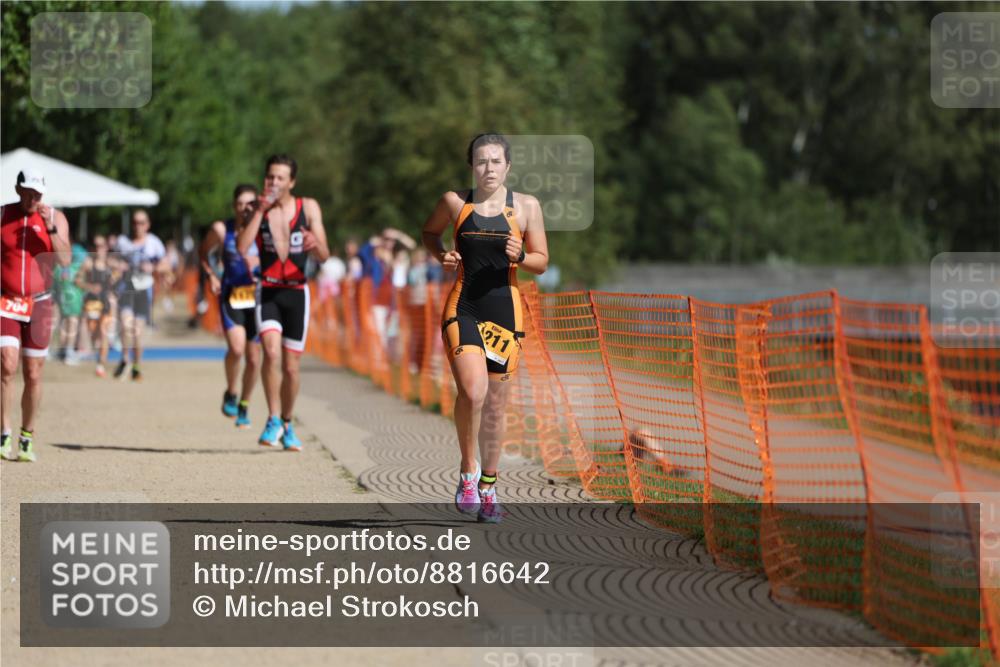 07.09.2025 - 19. Norderstedt Triathlon Michael Strokosch http://msf.ph/oto/8816642 07.09.2025 11:46:48 Laufen 704, 1179, 1186, 1211 meine-sportfotos.de