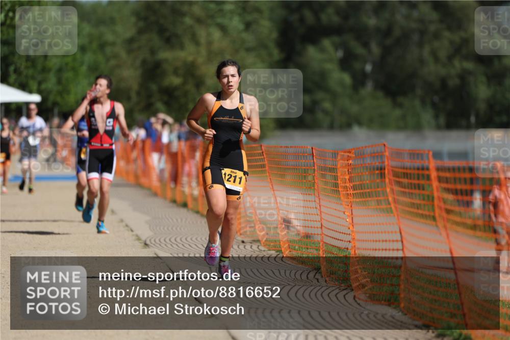 07.09.2025 - 19. Norderstedt Triathlon Michael Strokosch http://msf.ph/oto/8816652 07.09.2025 11:46:49 Laufen 704, 1179, 1186, 1211 meine-sportfotos.de