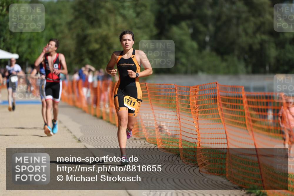 07.09.2025 - 19. Norderstedt Triathlon Michael Strokosch http://msf.ph/oto/8816655 07.09.2025 11:46:49 Laufen 704, 1179, 1186, 1211 meine-sportfotos.de
