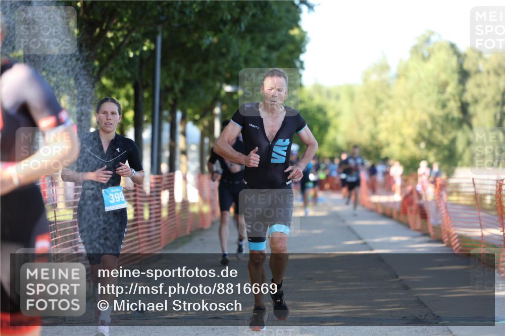 07.09.2025 - 19. Norderstedt Triathlon Michael Strokosch http://msf.ph/oto/8816669 07.09.2025 16:34:12 Laufen 399, 503, 866, 1074, 1590, 1621 meine-sportfotos.de