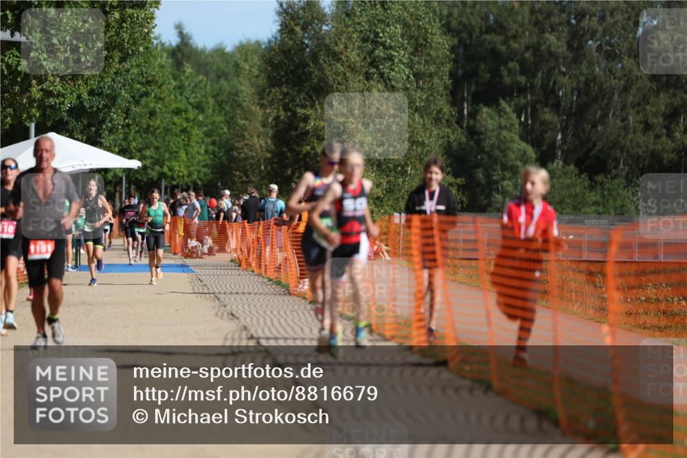 07.09.2025 - 19. Norderstedt Triathlon Michael Strokosch http://msf.ph/oto/8816679 07.09.2025 10:47:47 Laufen 62, 83, 681, 1151 meine-sportfotos.de