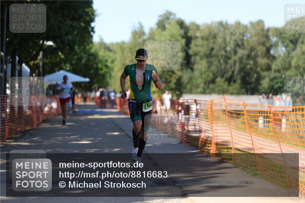 07.09.2025 - 19. Norderstedt Triathlon Michael Strokosch http://msf.ph/oto/8816683 07.09.2025 15:36:47 Laufen 917, 1505 meine-sportfotos.de