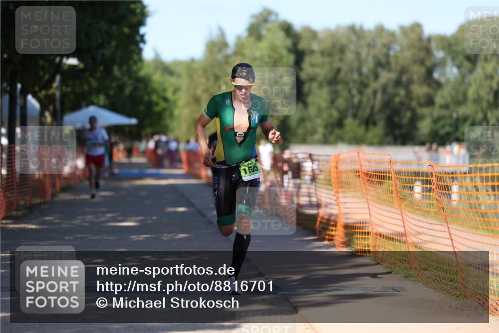 07.09.2025 - 19. Norderstedt Triathlon Michael Strokosch http://msf.ph/oto/8816701 07.09.2025 15:36:48 Laufen 917, 1505 meine-sportfotos.de