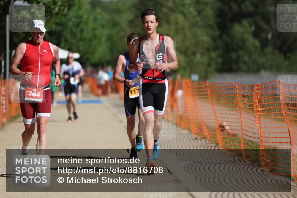 07.09.2025 - 19. Norderstedt Triathlon Michael Strokosch http://msf.ph/oto/8816708 07.09.2025 11:46:53 Laufen 704, 1179, 1186, 1191, 1211 meine-sportfotos.de