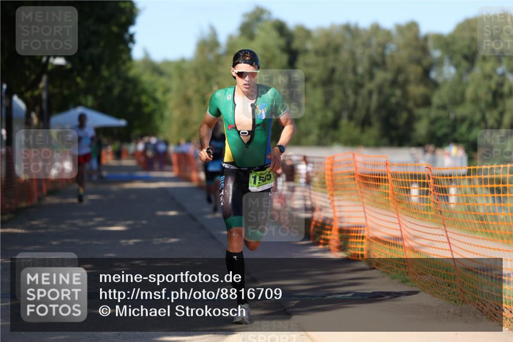 07.09.2025 - 19. Norderstedt Triathlon Michael Strokosch http://msf.ph/oto/8816709 07.09.2025 15:36:48 Laufen 917, 1505 meine-sportfotos.de