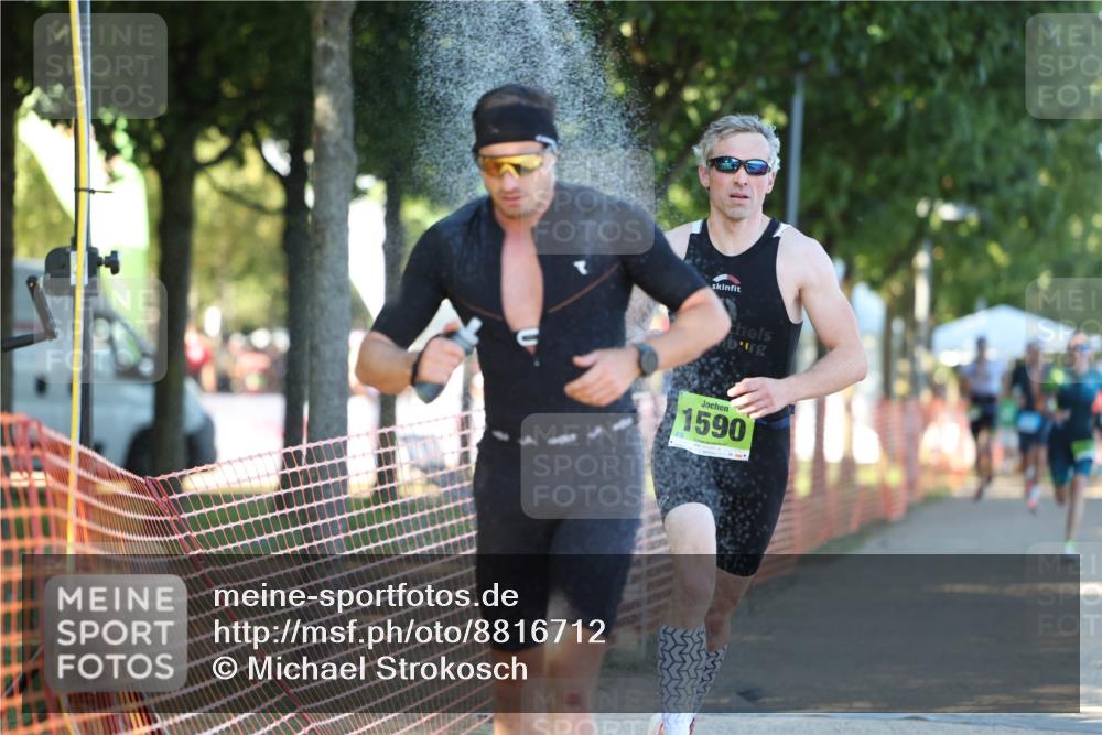 07.09.2025 - 19. Norderstedt Triathlon Michael Strokosch http://msf.ph/oto/8816712 07.09.2025 16:34:17 Laufen 866, 930, 940, 1080, 1587, 1590, 1621 meine-sportfotos.de