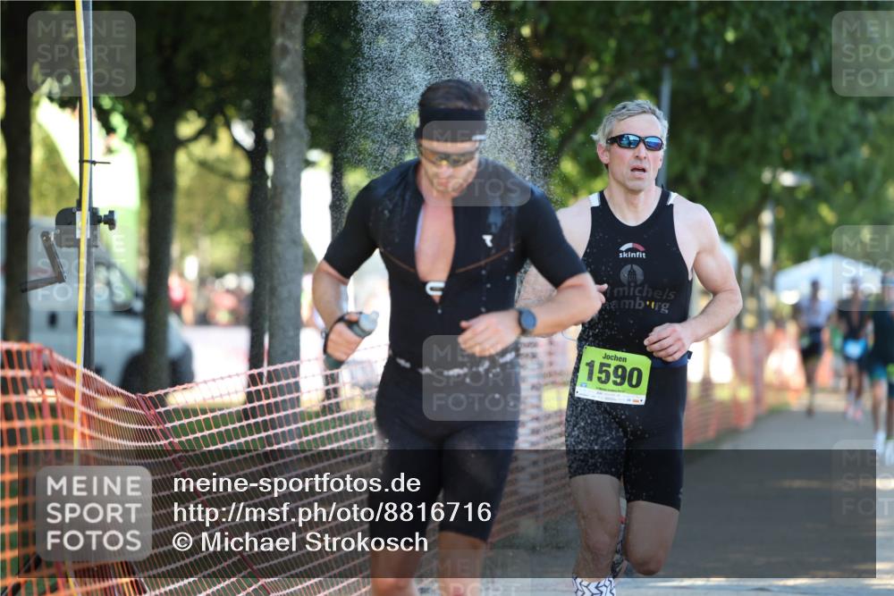 07.09.2025 - 19. Norderstedt Triathlon Michael Strokosch http://msf.ph/oto/8816716 07.09.2025 16:34:17 Laufen 866, 930, 940, 1080, 1587, 1590, 1621 meine-sportfotos.de