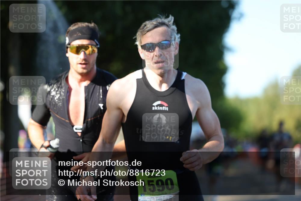 07.09.2025 - 19. Norderstedt Triathlon Michael Strokosch http://msf.ph/oto/8816723 07.09.2025 16:34:18 Laufen 396, 866, 930, 940, 1080, 1587, 1590 meine-sportfotos.de