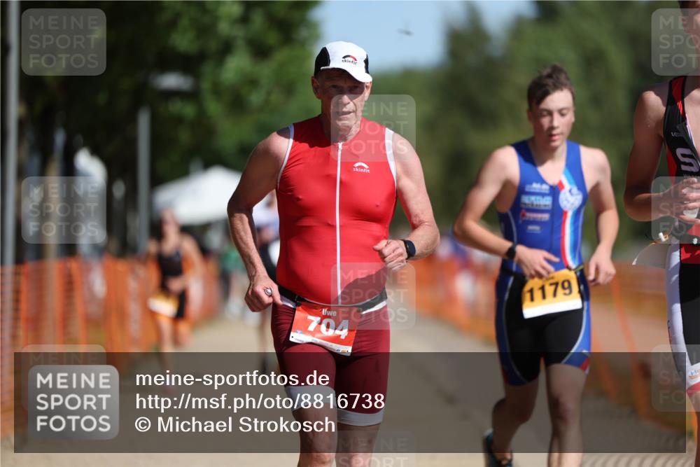 07.09.2025 - 19. Norderstedt Triathlon Michael Strokosch http://msf.ph/oto/8816738 07.09.2025 11:46:55 Laufen 296, 704, 1179, 1186, 1191, 1211 meine-sportfotos.de