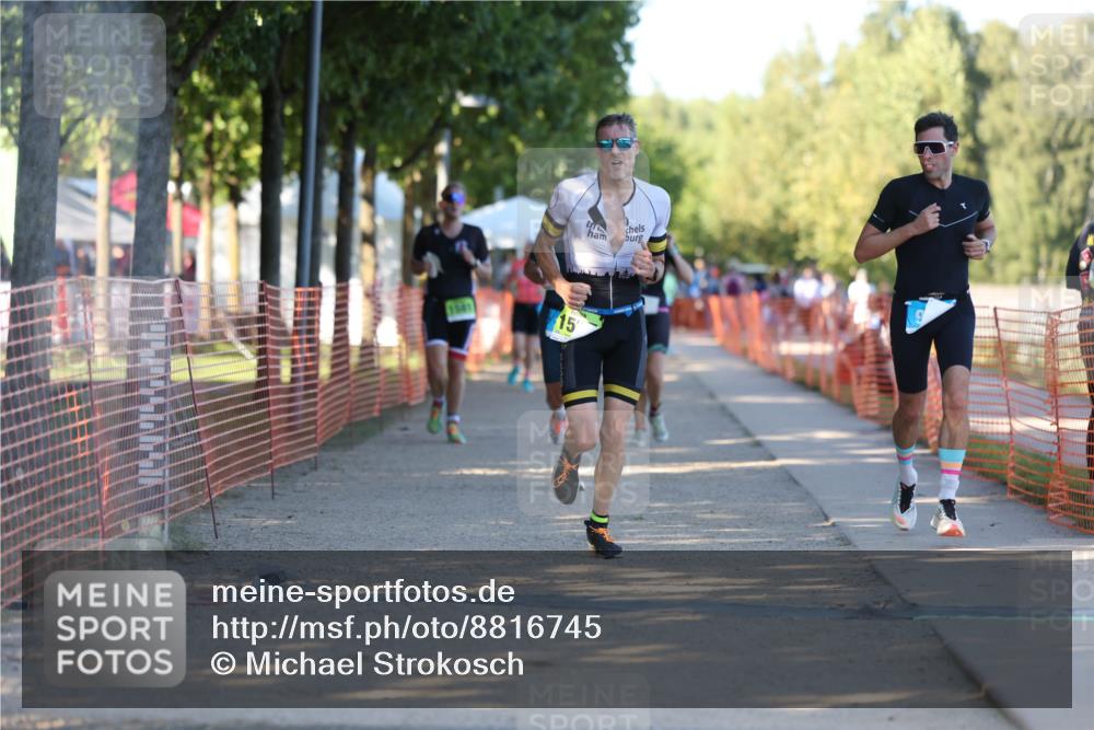07.09.2025 - 19. Norderstedt Triathlon Michael Strokosch http://msf.ph/oto/8816745 07.09.2025 16:34:23 Laufen 396, 930, 940, 1080, 1581, 1587, 1613 meine-sportfotos.de