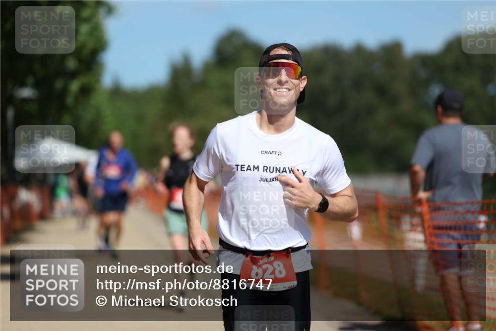 07.09.2025 - 19. Norderstedt Triathlon Michael Strokosch http://msf.ph/oto/8816747 07.09.2025 12:57:34 Laufen 208, 309, 818, 828, 1361 meine-sportfotos.de