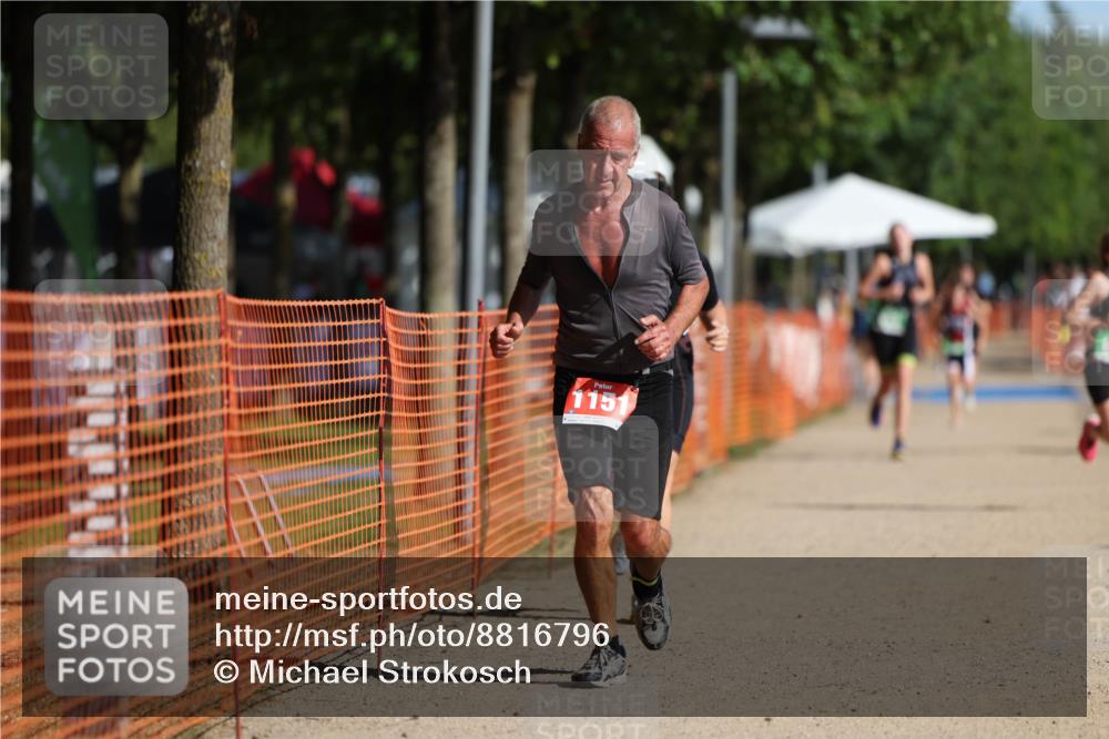 07.09.2025 - 19. Norderstedt Triathlon Michael Strokosch http://msf.ph/oto/8816796 07.09.2025 10:47:51 Laufen 62, 83, 639, 1110, 1151 meine-sportfotos.de