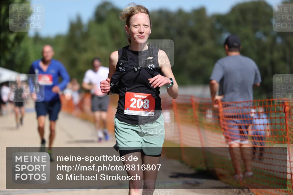 07.09.2025 - 19. Norderstedt Triathlon Michael Strokosch http://msf.ph/oto/8816807 07.09.2025 12:57:37 Laufen 139, 208, 309, 818, 828 meine-sportfotos.de