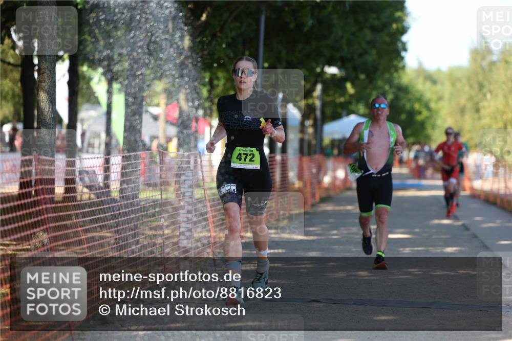07.09.2025 - 19. Norderstedt Triathlon Michael Strokosch http://msf.ph/oto/8816823 07.09.2025 15:37:33 Laufen 472, 1005, 1404, 1507 meine-sportfotos.de