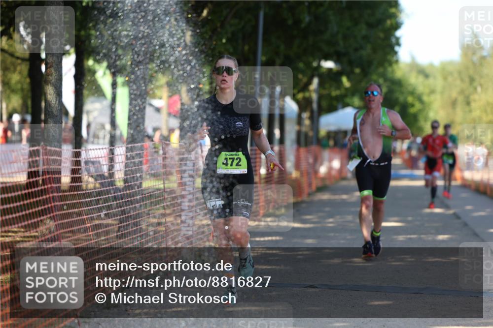 07.09.2025 - 19. Norderstedt Triathlon Michael Strokosch http://msf.ph/oto/8816827 07.09.2025 15:37:33 Laufen 472, 1005, 1404, 1507 meine-sportfotos.de