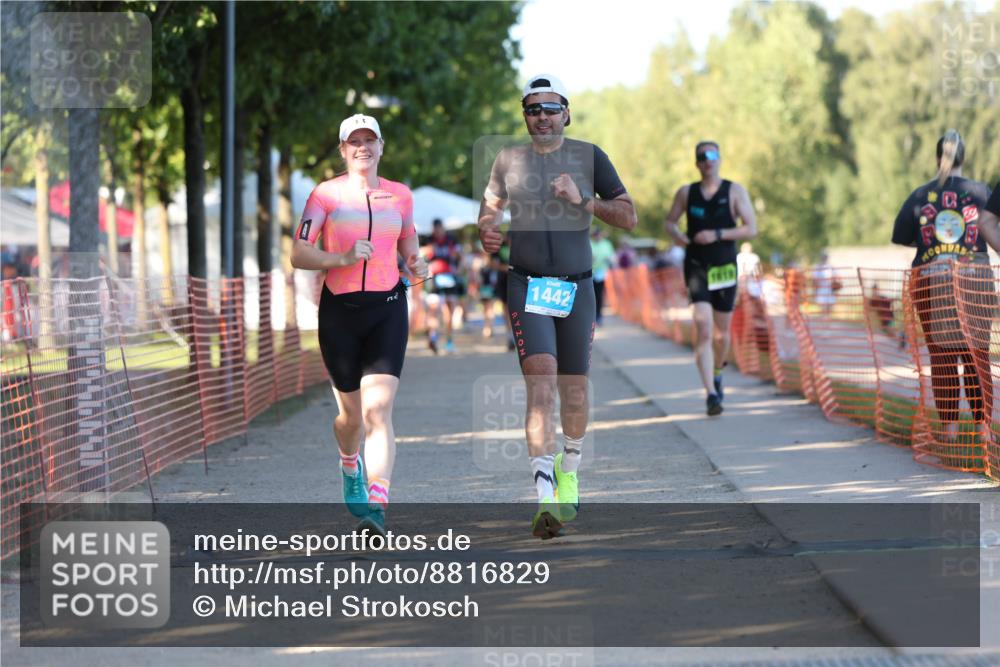 07.09.2025 - 19. Norderstedt Triathlon Michael Strokosch http://msf.ph/oto/8816829 07.09.2025 16:34:32 Laufen 914, 1442, 1581, 1613, 1619 meine-sportfotos.de