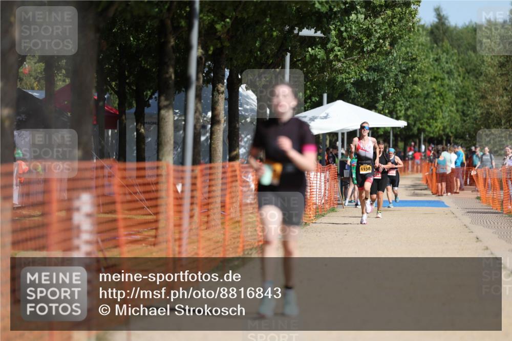 07.09.2025 - 19. Norderstedt Triathlon Michael Strokosch http://msf.ph/oto/8816843 07.09.2025 11:47:12 Laufen 1159 meine-sportfotos.de