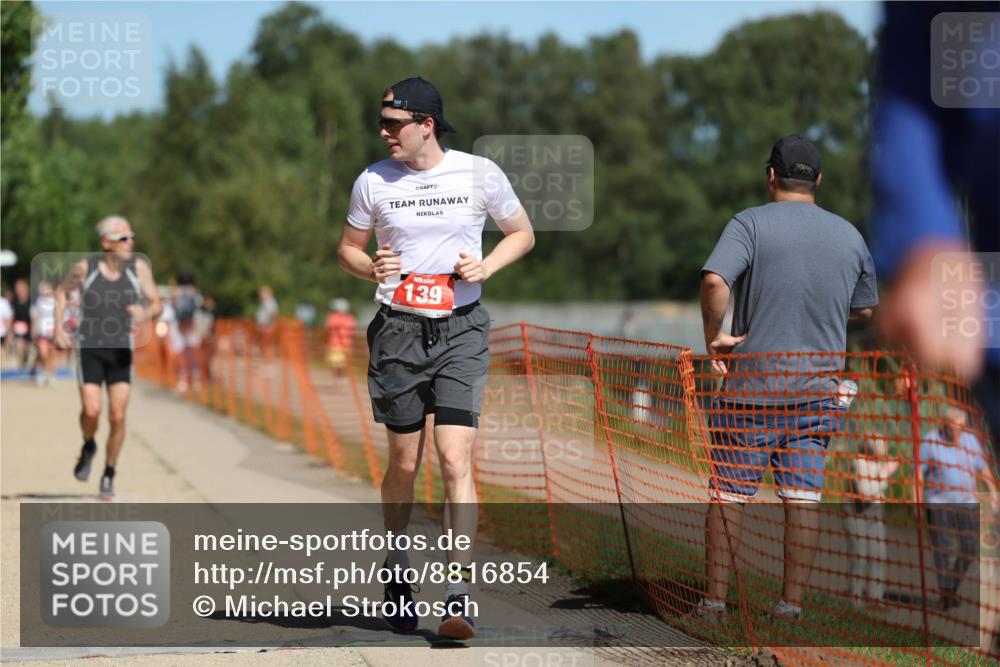 07.09.2025 - 19. Norderstedt Triathlon Michael Strokosch http://msf.ph/oto/8816854 07.09.2025 12:57:42 Laufen 139, 309, 813 meine-sportfotos.de