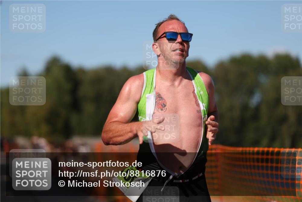 07.09.2025 - 19. Norderstedt Triathlon Michael Strokosch http://msf.ph/oto/8816876 07.09.2025 15:37:36 Laufen 472, 1005, 1404, 1507 meine-sportfotos.de