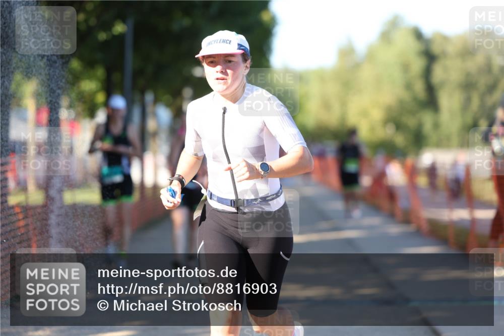 07.09.2025 - 19. Norderstedt Triathlon Michael Strokosch http://msf.ph/oto/8816903 07.09.2025 16:35:04 Laufen 1093, 1415, 1527, 1533, 1570 meine-sportfotos.de