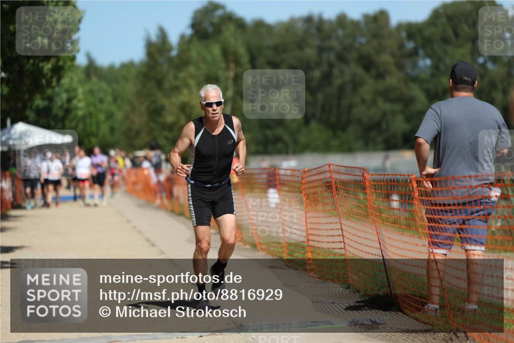 07.09.2025 - 19. Norderstedt Triathlon Michael Strokosch http://msf.ph/oto/8816929 07.09.2025 12:57:45 Laufen 139, 813 meine-sportfotos.de
